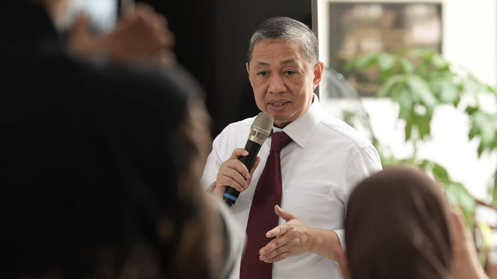 Diplomat Talk bersama Wamenlu Anis Matta Sukses Digelar